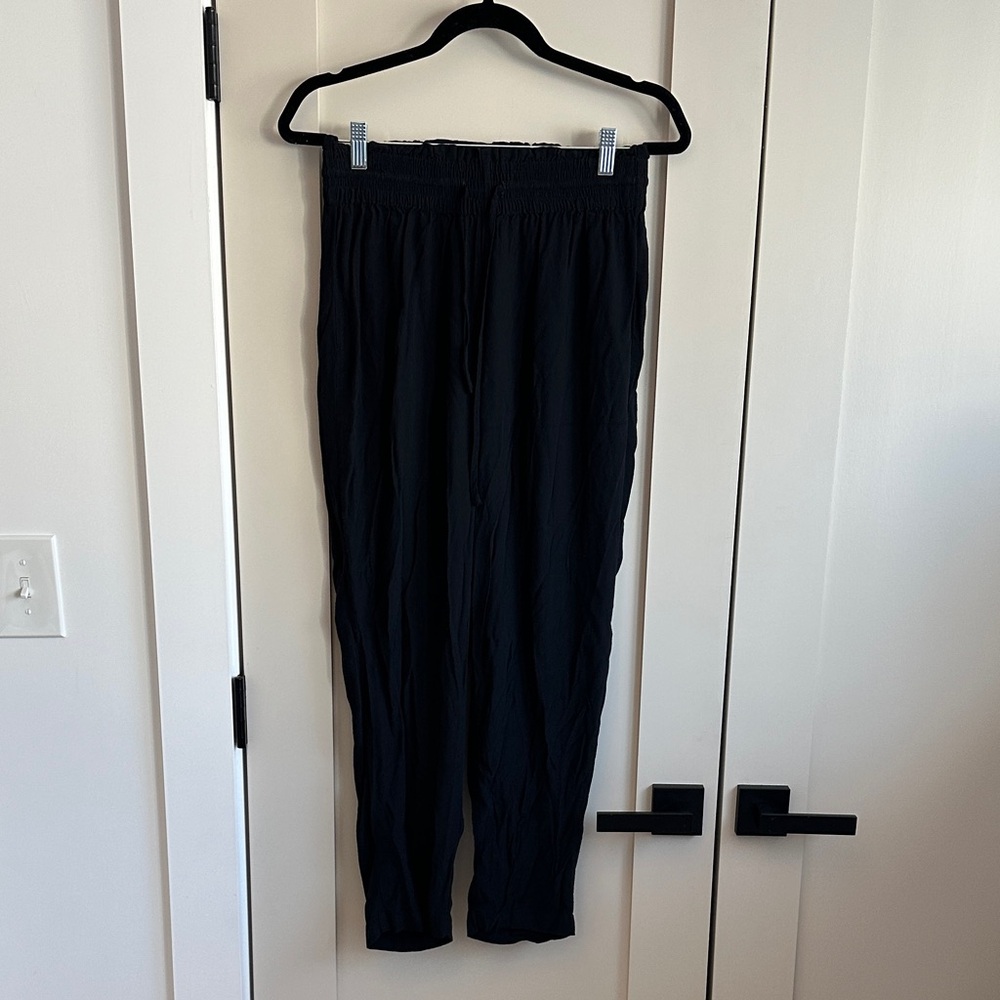 Abercrombie & Fitch Midnight Cropped Pants